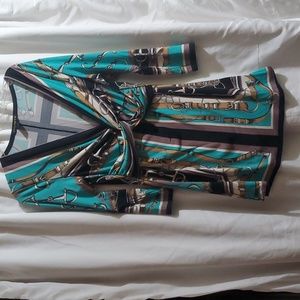 AN EVOVORRO DRESS. Wear as a dress or blouse!